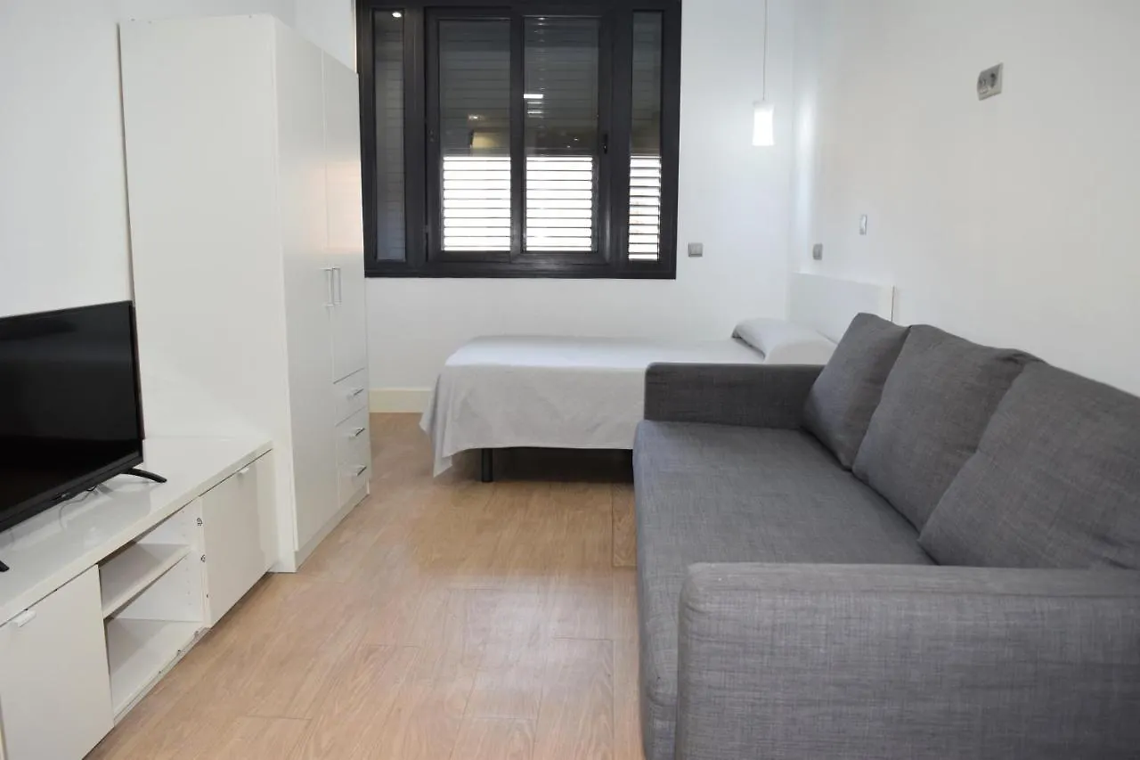 אגוואדולסה Hotel Mirablau