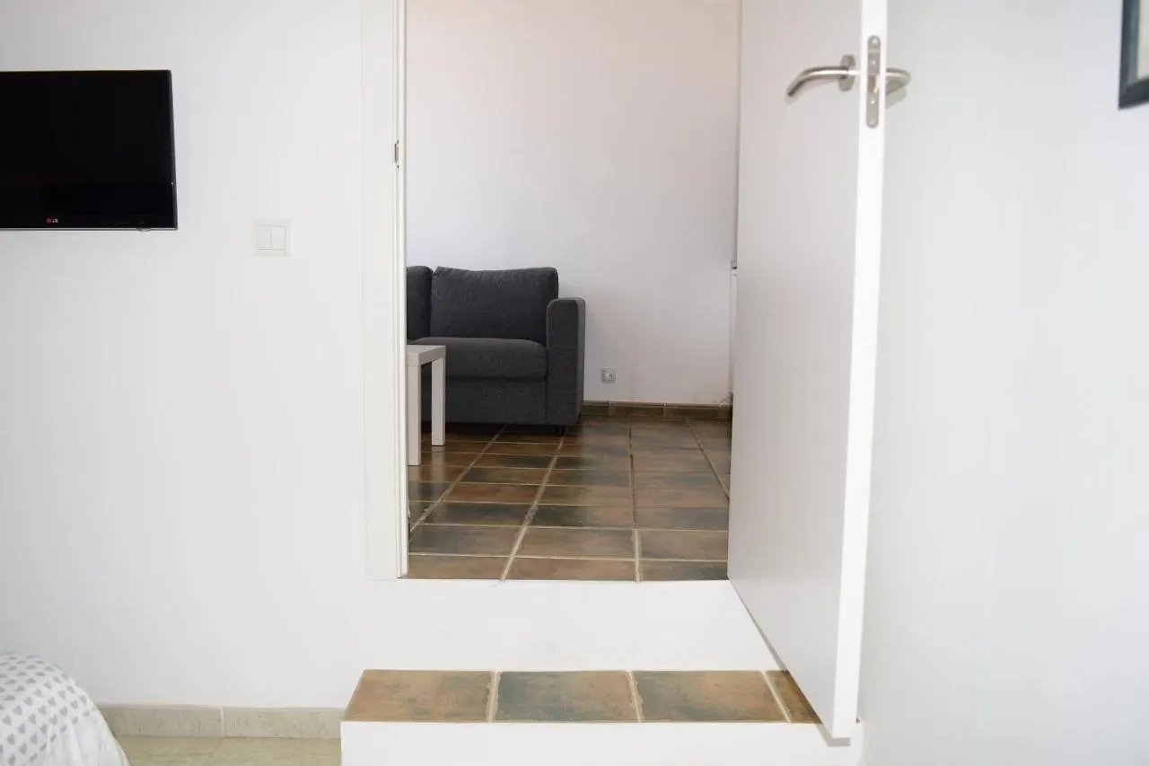 אגוואדולסה Hotel Mirablau