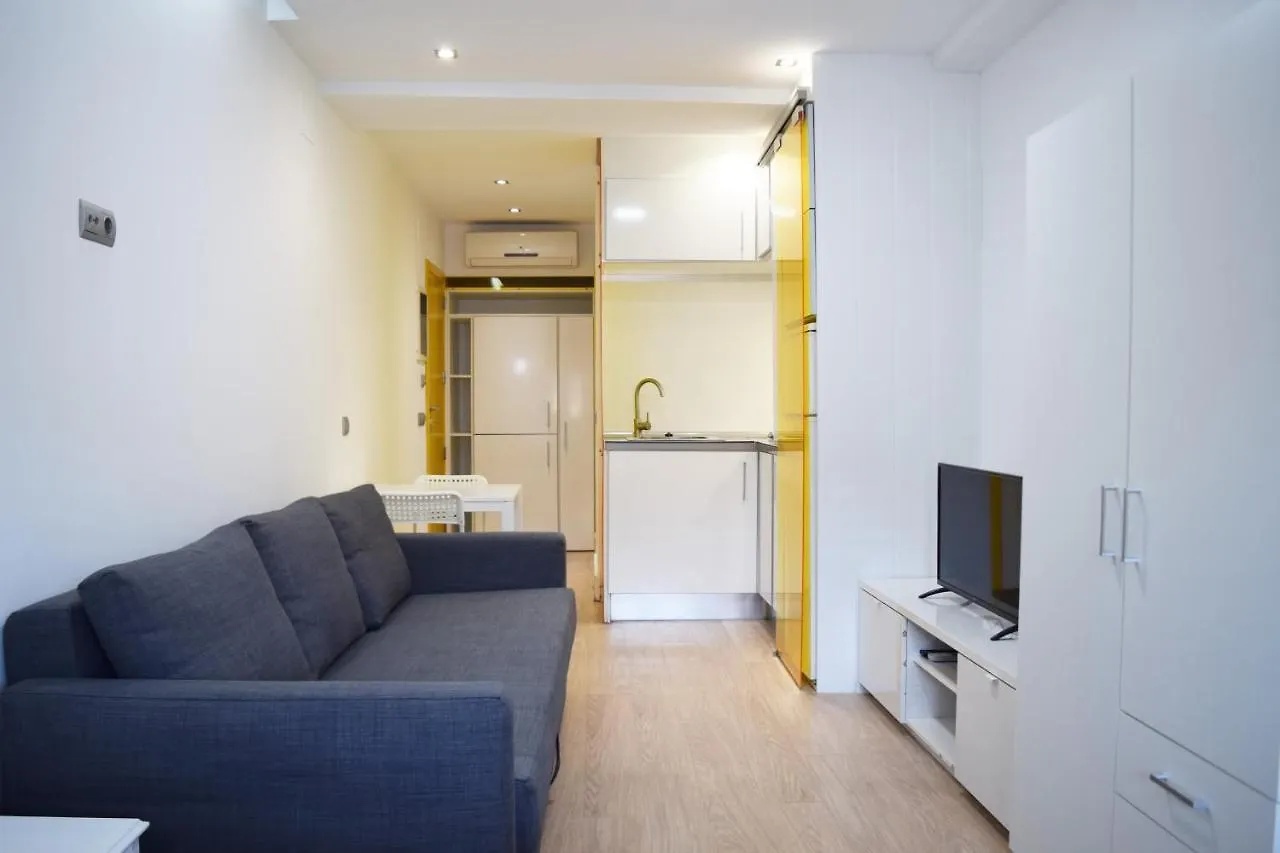 אגוואדולסה Hotel Mirablau