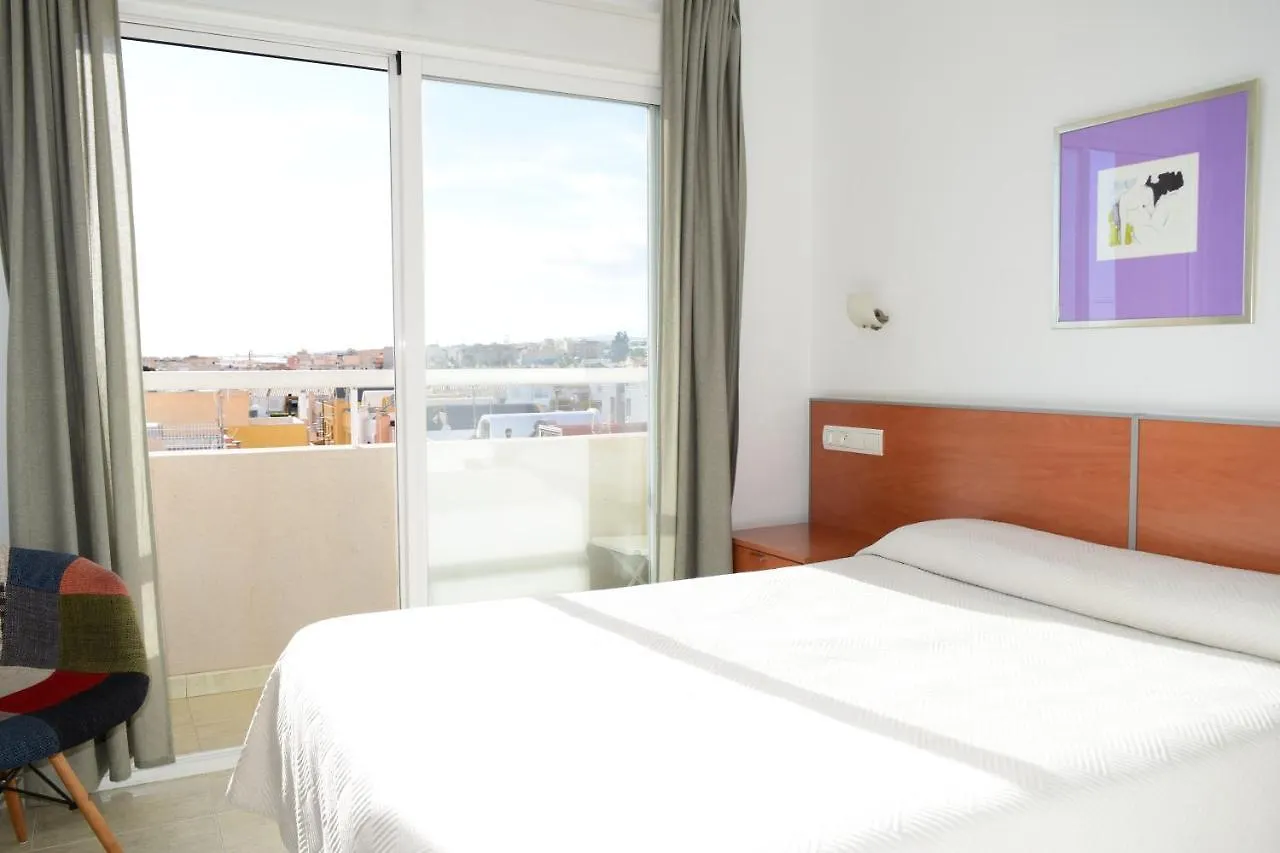 אגוואדולסה Hotel Mirablau