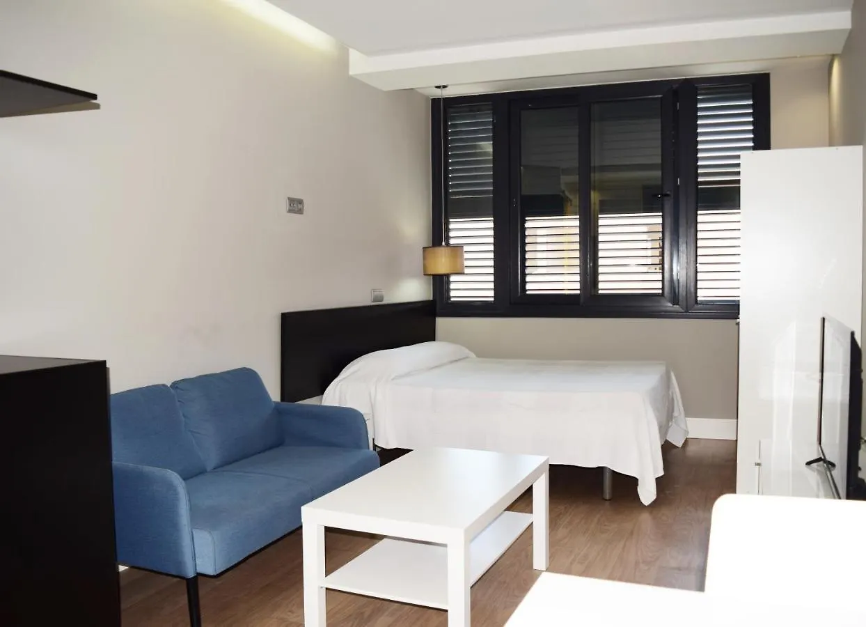 Hotel y Apartamentos Mirablau Aguadulce